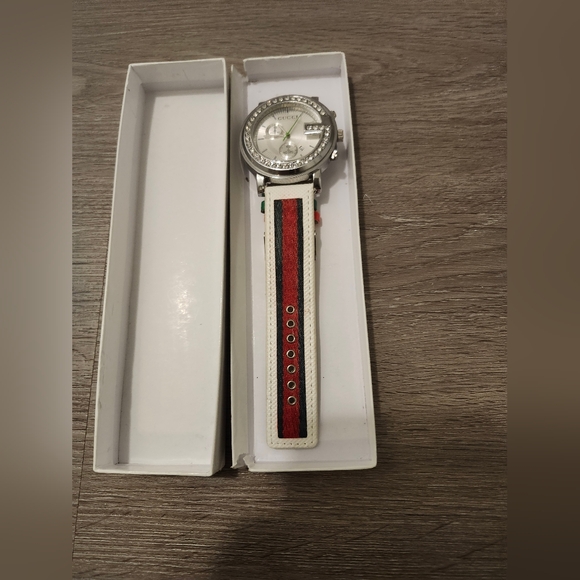 Watch with Big Bazel - Picture 2 of 4